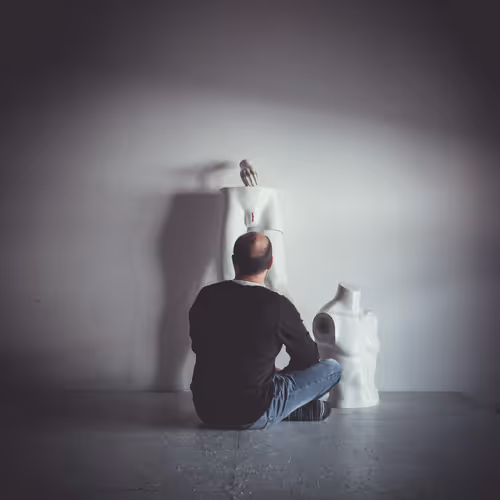 Item #109931125644720774743925664871075202306165972680174386762390863599458957918209 Media