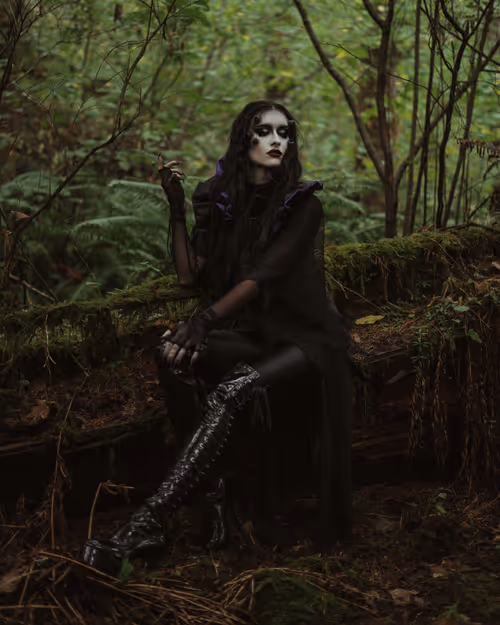 Item #99541058284214452303298643709629193616425519011785395331696783114411505090561 Media