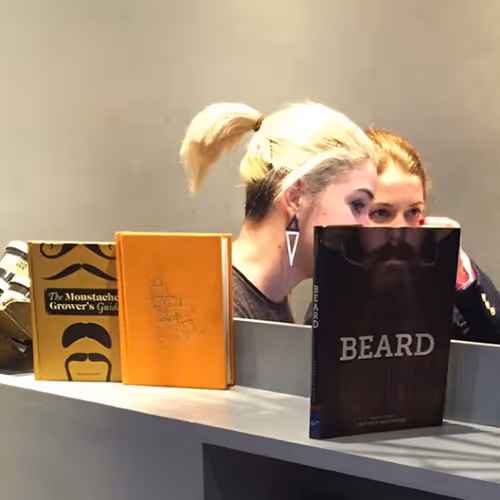 Item #10084359296818805900754201527705818084657327747605854224485982309713918820353 Media