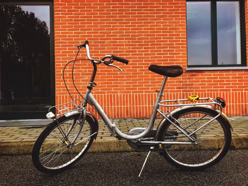 Item #68021680421370609917971695803708180506045537231368972803899735090023488290817 Media