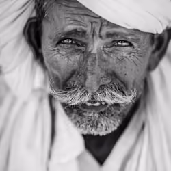 Portraits to the wall #1