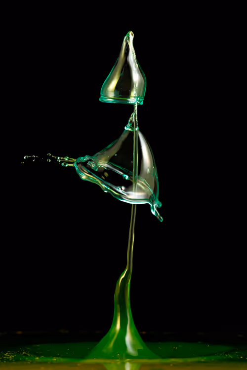 Item #56925950088807667091179859309160049593711726497790334072286926647054494072833 Media