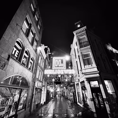 Black & White Days: The Commission