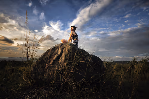 Item #46756415740584708337131654477252885672277409931522608428310974604782904279041 Media