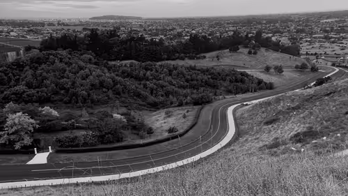 Item #100151078309057675366159992497543003968848618159963270405575559687786396123137 Media