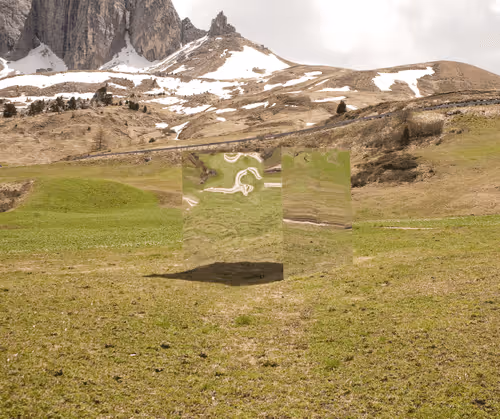 Item #77420488806397133330525240221901748923623733359161899369760968714914770190337 Media