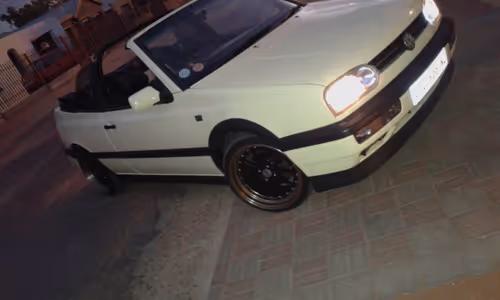 Item #18910413339510517123044918901856153740347368762449858143088084002843387756545 Media