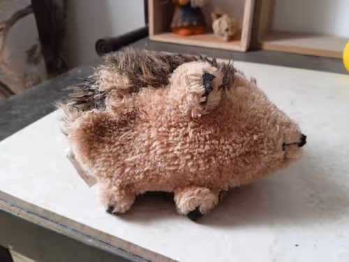 Item #110506795441649248304603727691393552854160291588141443615508084633789249093633 Media