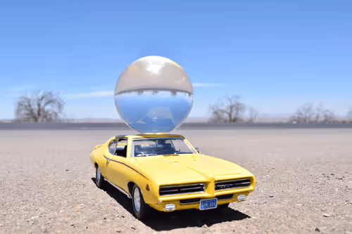 Item #4037616324694542329304373022523620429974010052352305134780993860477313351681 Media