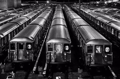 Item #110852837445052671113376188550591799335850901857151089489858941720021144961025 Media