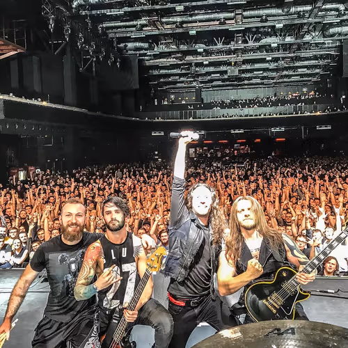 Item #15884670175419540673804082292194804730128816076967879691606087574154196811777 Media