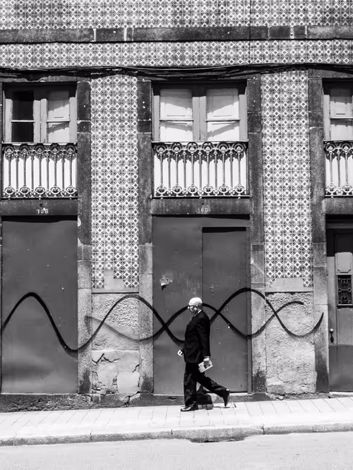 Item #14024454374879281035943366587085257983445784869239610209506749547156569325569 Media