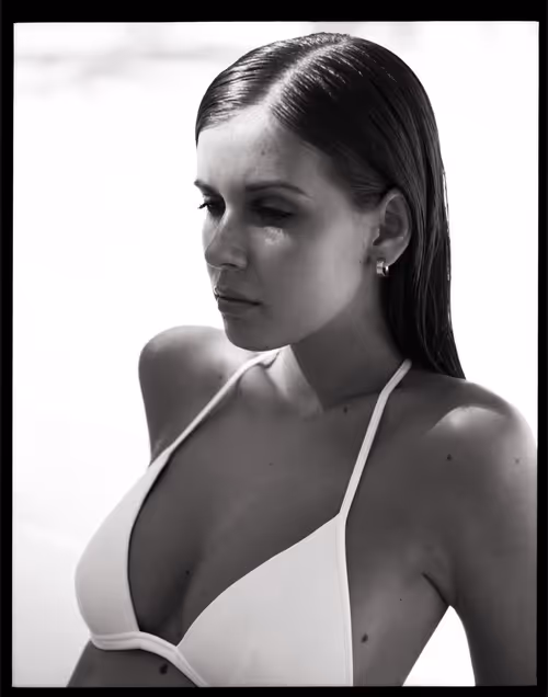 Item #92164906620106145587468133804147833328318986001025781549215792836475529199617 Media