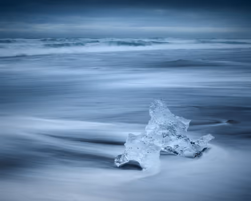 Item #33905874090819082513688943538230910820806372635716531311002980198143517261825 Media