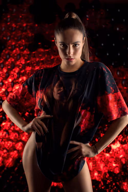 Item #9890596540983913678088216542262849875457614111267741571600158829545808462825 Media