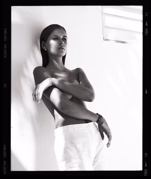 Item #92164906620106145587468133804147833328318986001025781549215792758410203627521 Media