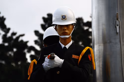 Item #105322358618701185533743754469895824107639028648078310589264470421310527242241 Media