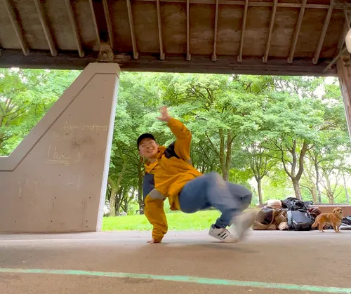 Item #493183989878997638572971060016727092013345959017037983914687846327179542529 Media