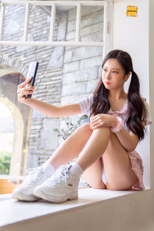 Item #33981679236201052813721680009175718252533765266182191618853921679397059821569 Media