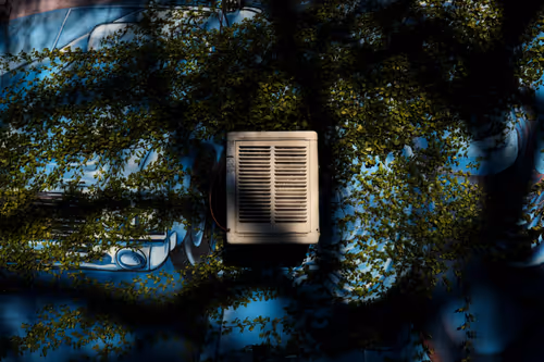 Item #63469761567061717341732170854689072472341875368113613158341509145848858017793 Media