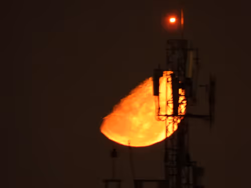 Item #75157823656290629833819066135544913082988456589204406670706221204990234460161 Media