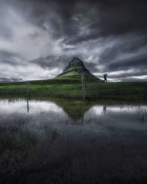 Item #18429628354057188698791897344843327250721148693952566125473226718859797463041 Media