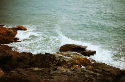 Item #87092990260447267838744578330374476785020899117585411719574779653617239457793 Media