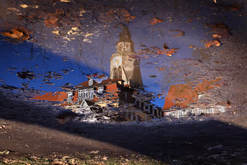 Item #40160686583094733528677484039903516258611509642019211679321071550728677359617 Media