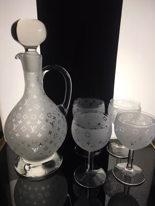 Item #39593655939985855129749082379850820769736281827755441986965108824701283598337 Media