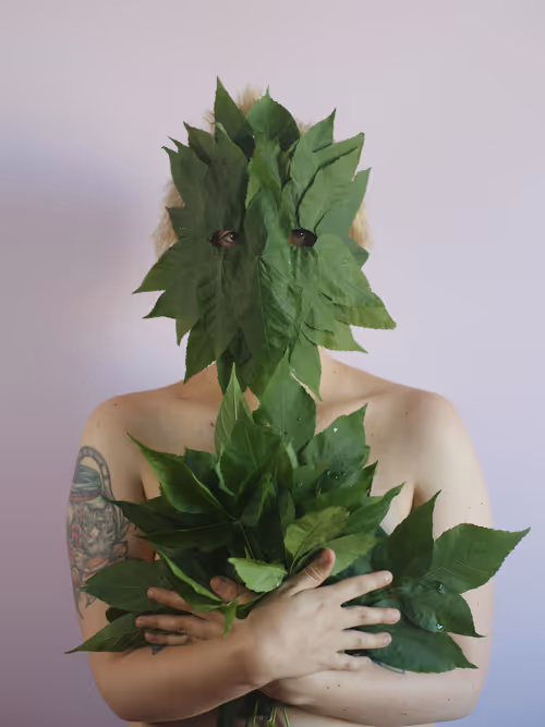 Item #74044223418963058719430139109127574928607342041478017501753412514784634470401 Media