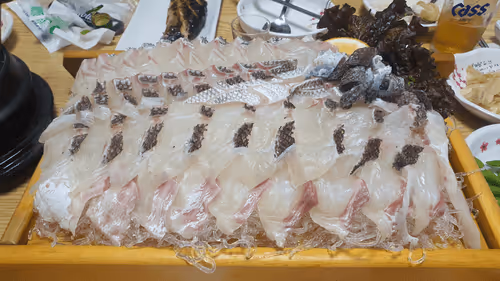 Item #101163348858308106807523988785444389370977768021688547178438415580576211795969 Media