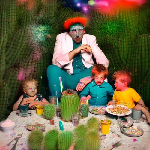 Item #82116722800285509931848570122317578268348453529471462162149197195009748631553 Media