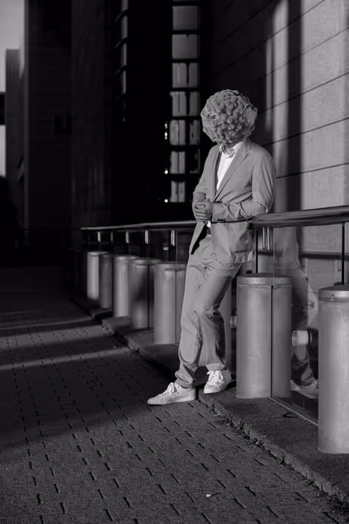 Item #9920067896325681161207085667031465683989320896227019318646189424449024950273 Media