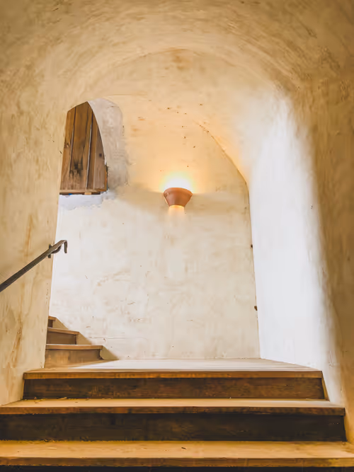 Item #42956466618878321387532578261577756492161920653755194423256676481316239179777 Media