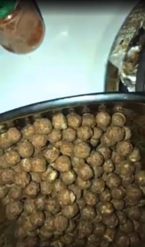 Item #83657894813667615547155462453127305322067330860133882519927796976546501099521 Media