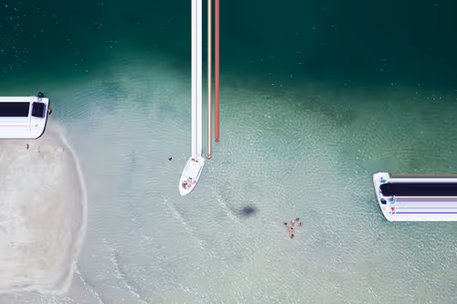 Item #44833295580043660565538524097004029414864051382661630682434875071292996845569 Media