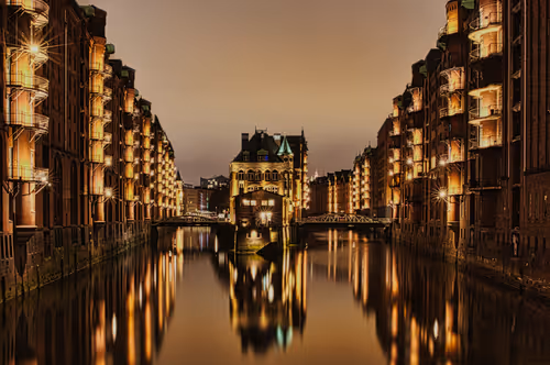 Item #42624140206628529645765348505885784059980750193474123088310997224982765895681 Media