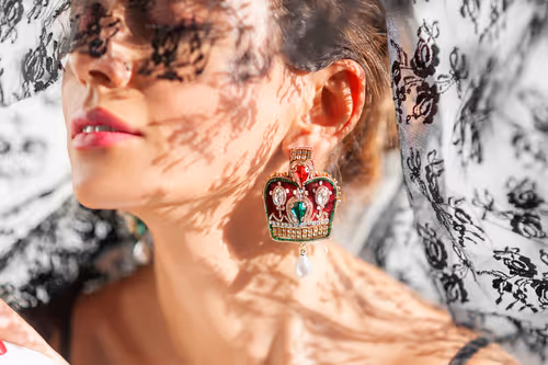 Item #39902791398185918251869587202466115815499173904864178556511571914514017288193 Media