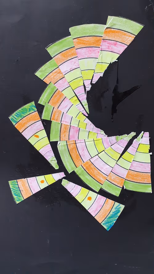 Item #79627330353508286236453968934541240857363885994477419106939523320674764455937 Media