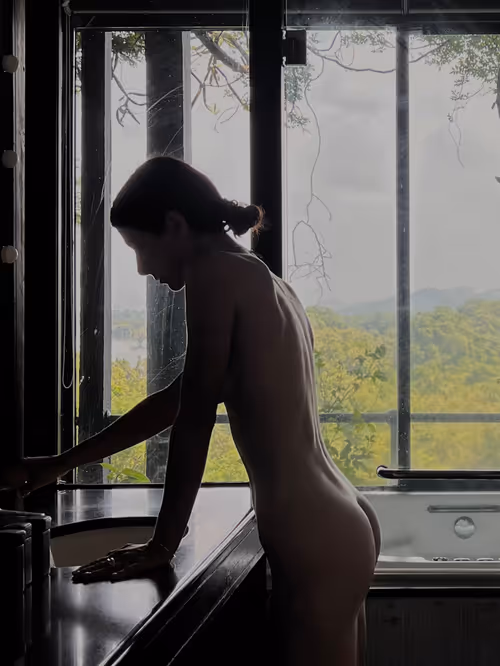 Item #61783399768292473749528598200022113645014315939867842700870821634976321110033 Media