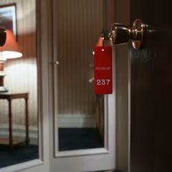 2372