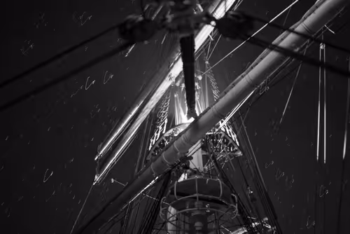 Item #34110083671509346653453586160941404072216291014688644284046702224055931502593 Media