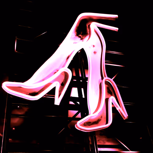 Item #115181010362545326070728044246309943952270019741492477779337668728366886289409 Media