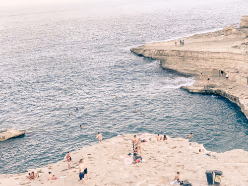 Item #57479553185220835653217369803526840732954430889242358118242524200073156362241 Media