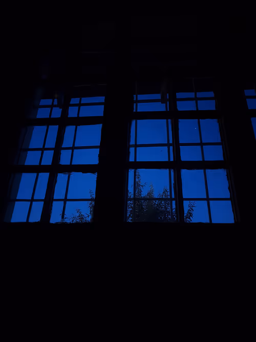 Item #26156644609510273504878204479175104679464692902347022373219060233594711572481 Media