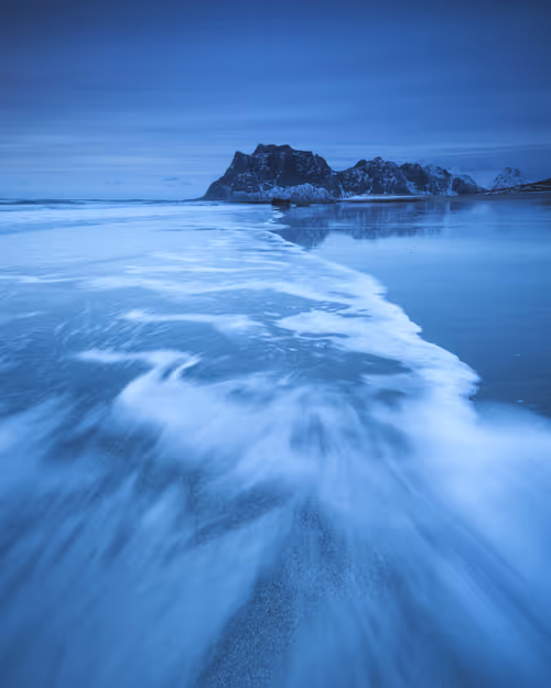 Item #28682539069684656541734828821976802711290237176293642286881478782462602510337 Media