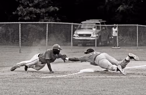 Item #7338662995775499725710673886844598295499102583676063897347884298410307616769 Media