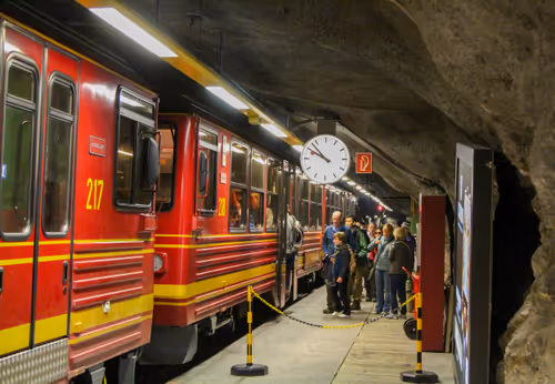 Item #88808793108644172061505635787461126145095139841843055649284626027875093446657 Media