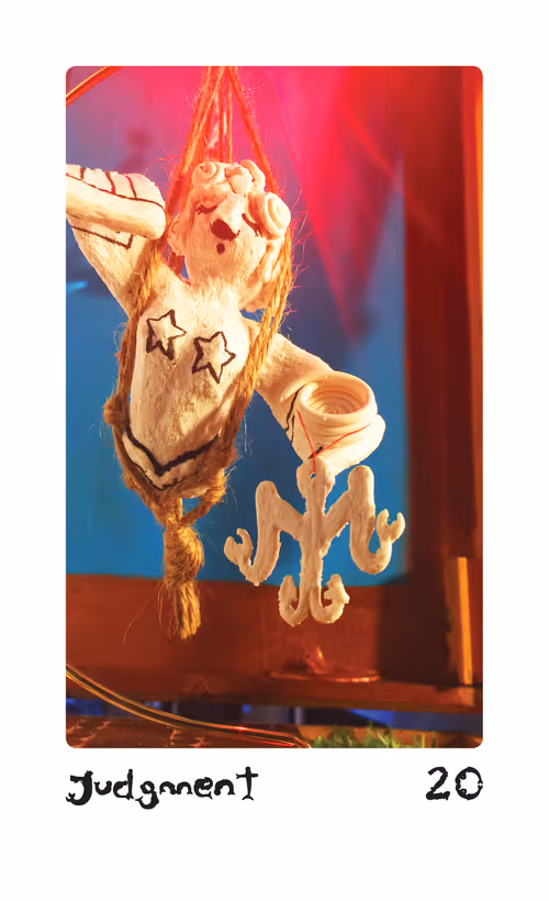 Item #101880184336832412765372440937325403979537770595125670184133729072084160610305 Media