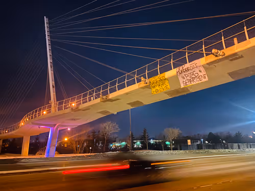 Item #114279786815483835742935838326294260638396500058431288090028659186423220404225 Media